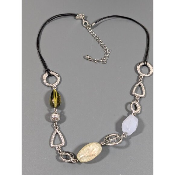 Lia Sophia Green Glass Hammered Silver Tone Triangle Cord Necklace 21 in - Picture 2 of 9